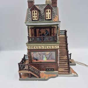 Department 56 Halloween Helga's House Of Fortunes.